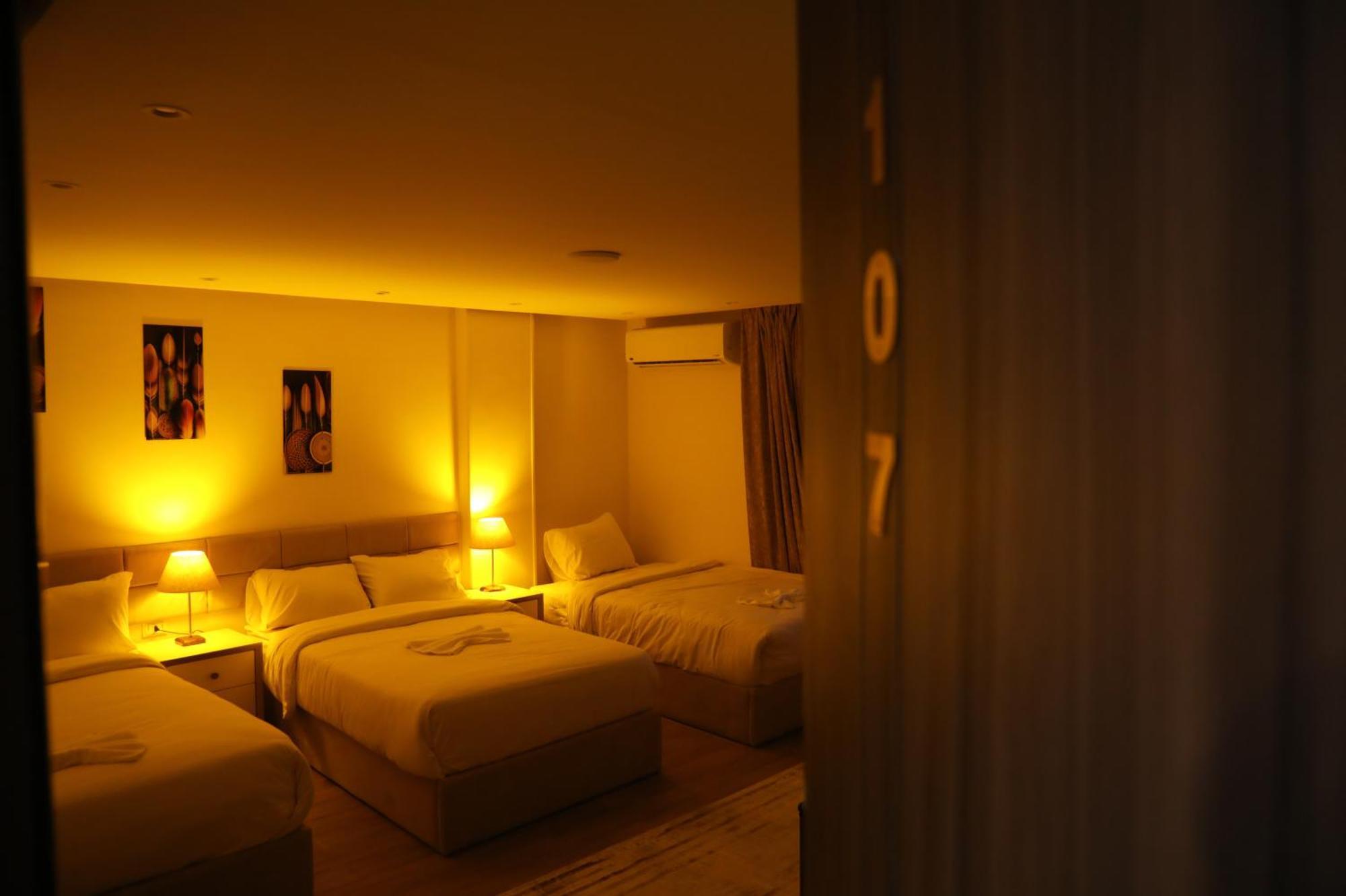 Pyramids Heart Hotel Kafret el-Gabal Esterno foto