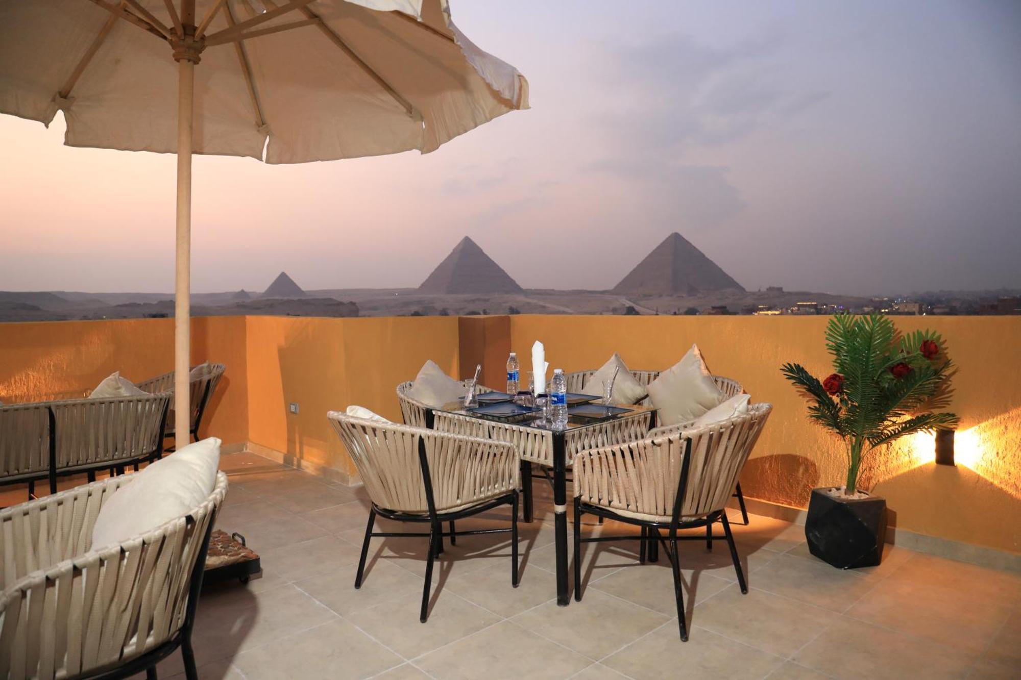 Pyramids Heart Hotel Kafret el-Gabal Esterno foto