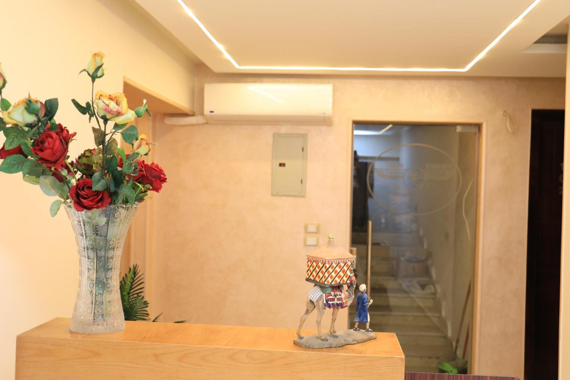 Pyramids Heart Hotel Kafret el-Gabal Esterno foto