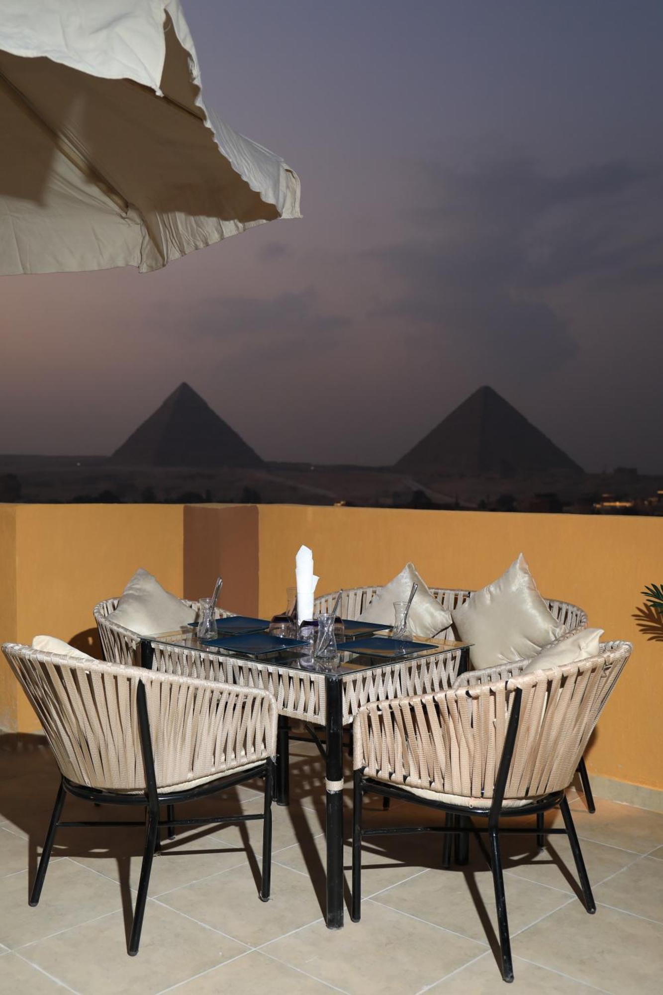 Pyramids Heart Hotel Kafret el-Gabal Esterno foto
