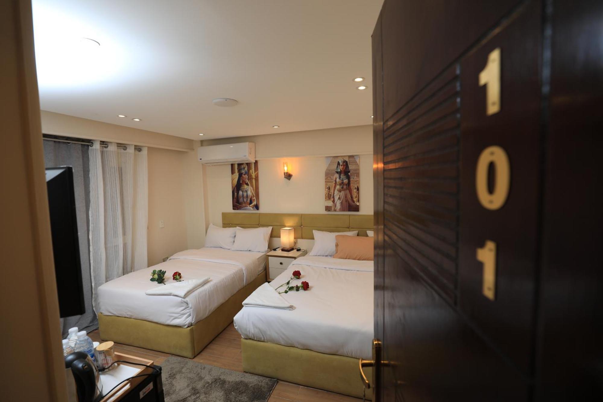 Pyramids Heart Hotel Kafret el-Gabal Esterno foto